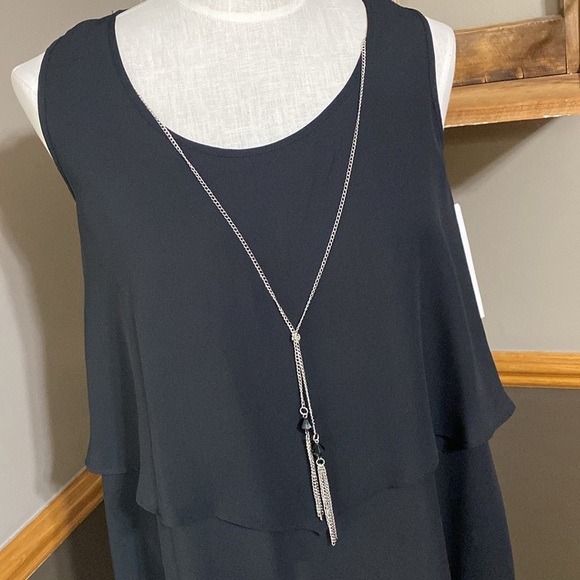 Notations black tiered Flowy tank top with necklace size small - Picture 4 of 8